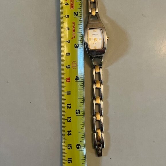 FOSSIL | F2 Two-Tone Bracelet Watch-NEW Battery - Picture 9 of 10